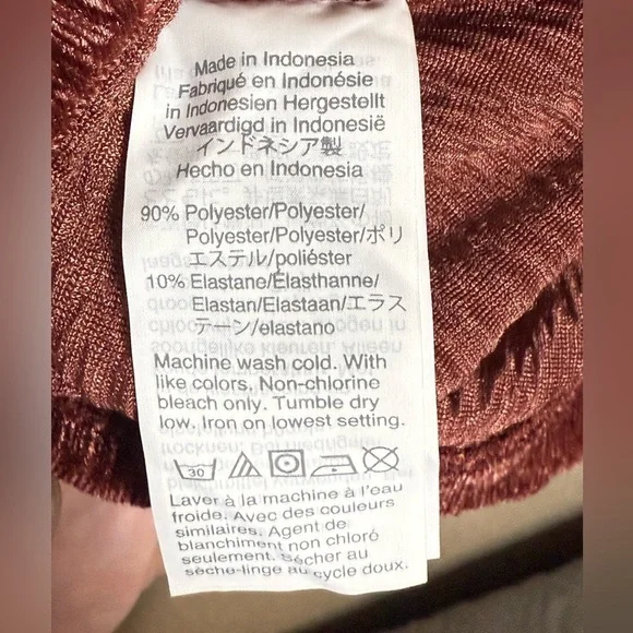 Madewell Texture & Thread Burgundy Crinkle Velvet Top 2X - Picture 8 of 8